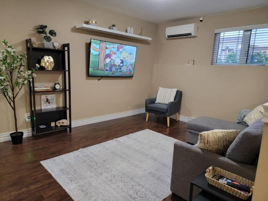 Cozy Basement In The City Apartment Moncton Exterior photo