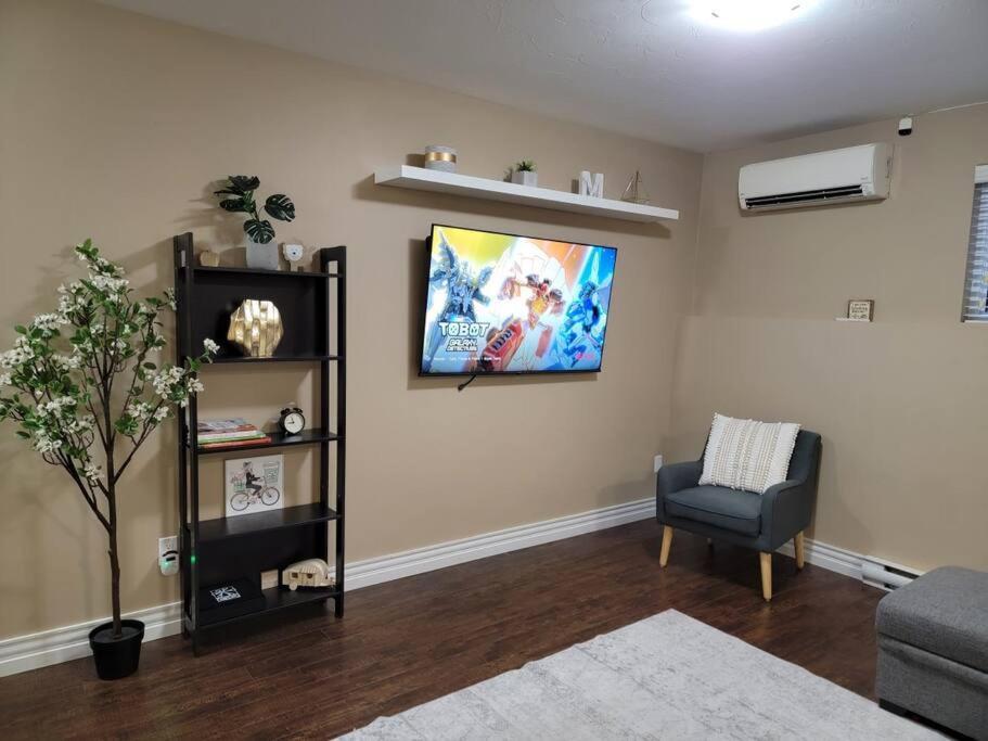 Cozy Basement In The City Apartment Moncton Exterior photo